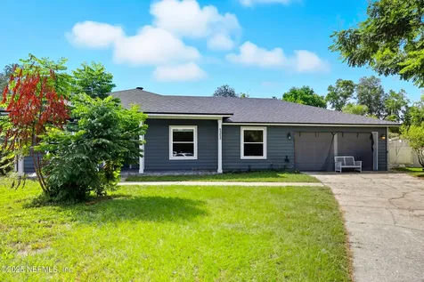 5253 Alloaks Court Jacksonville FL 32258