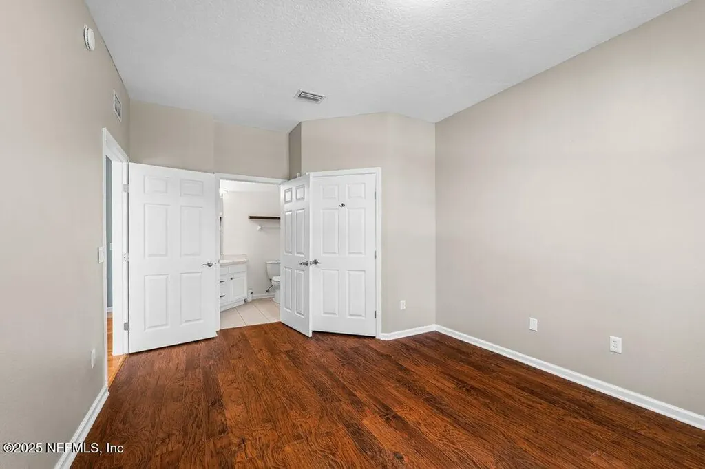 7801 Point Meadows Drive Jacksonville FL 32256