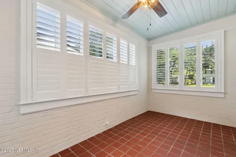 2334 Broadmoor Lane Jacksonville FL 32207
