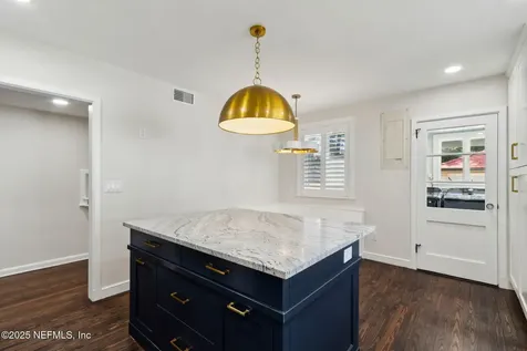 2334 Broadmoor Lane Jacksonville FL 32207