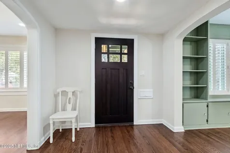 2334 Broadmoor Lane Jacksonville FL 32207