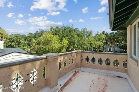 2334 Broadmoor Lane Jacksonville FL 32207