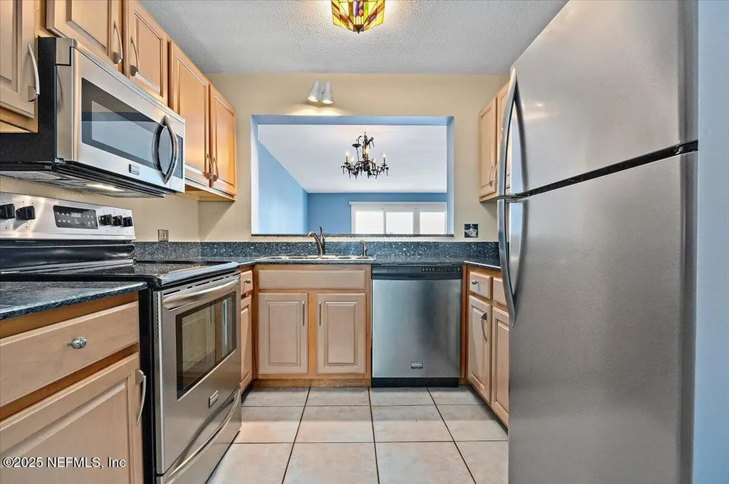 1533 Le Baron Avenue Jacksonville FL 32207