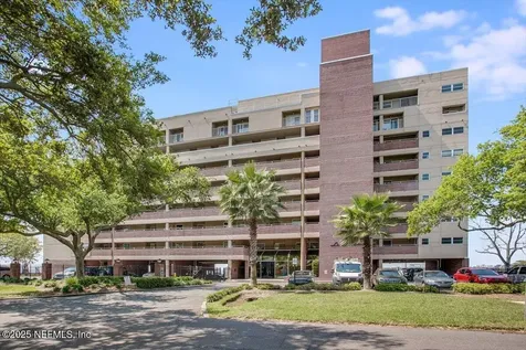 1533 Le Baron Avenue Jacksonville FL 32207