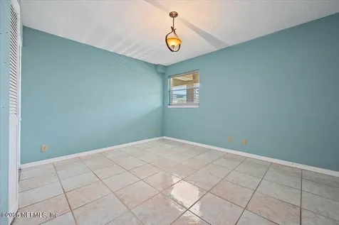1533 Le Baron Avenue Jacksonville FL 32207