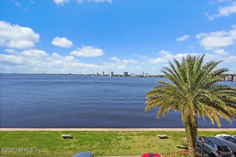 1533 Le Baron Avenue Jacksonville FL 32207