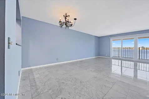 1533 Le Baron Avenue Jacksonville FL 32207
