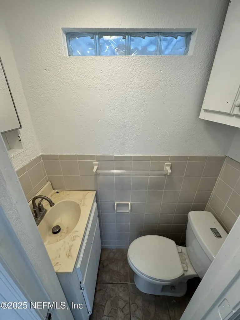 1453 14th Street W Jacksonville FL 32209