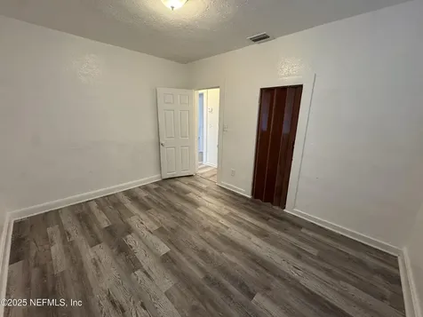 1453 14th Street W Jacksonville FL 32209