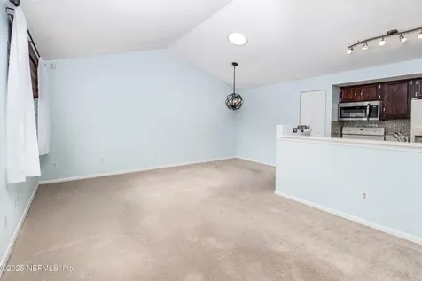 10247 Pine Breeze Road W Jacksonville FL 32257