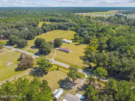 24033 County Road 121 Hilliard FL 32046