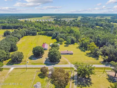 24033 County Road 121 Hilliard FL 32046