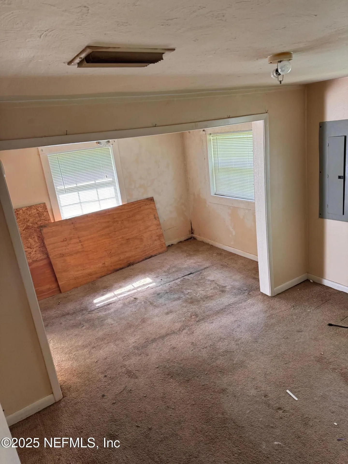 45112 Second Avenue Callahan FL 32011