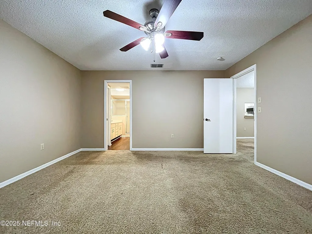 2020 Lakeview Drive Clearwater FL 33763