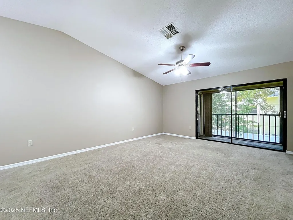 2020 Lakeview Drive Clearwater FL 33763