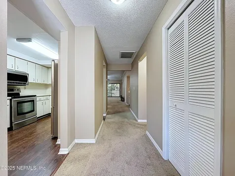 2020 Lakeview Drive Clearwater FL 33763