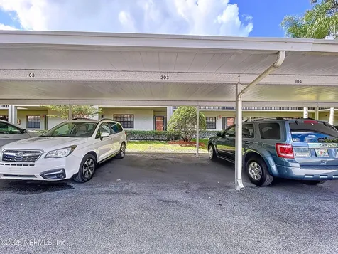 2020 Lakeview Drive Clearwater FL 33763
