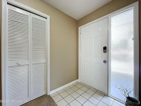 2020 Lakeview Drive Clearwater FL 33763