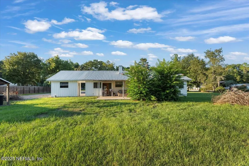 6582 Hamilton Crews Road Macclenny FL 32040
