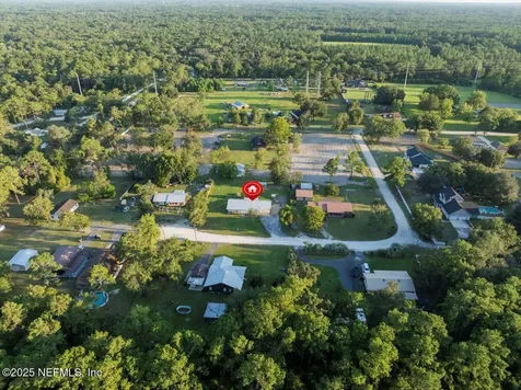 6582 Hamilton Crews Road Macclenny FL 32040