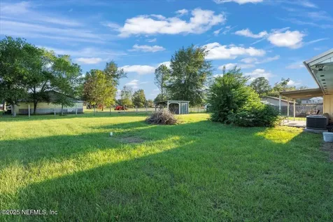 6582 Hamilton Crews Road Macclenny FL 32040