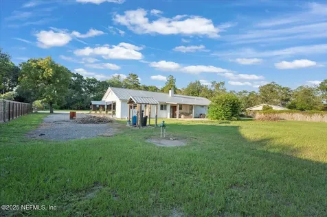 6582 Hamilton Crews Road Macclenny FL 32040