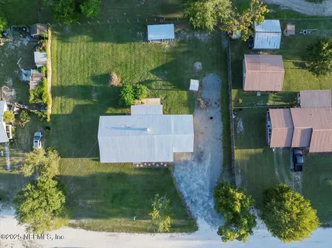 6582 Hamilton Crews Road Macclenny FL 32040