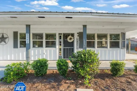 6582 Hamilton Crews Road Macclenny FL 32040