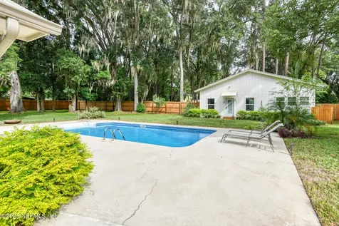 308 Silver Lake Road Palatka FL 32177