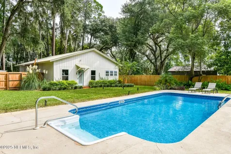 308 Silver Lake Road Palatka FL 32177
