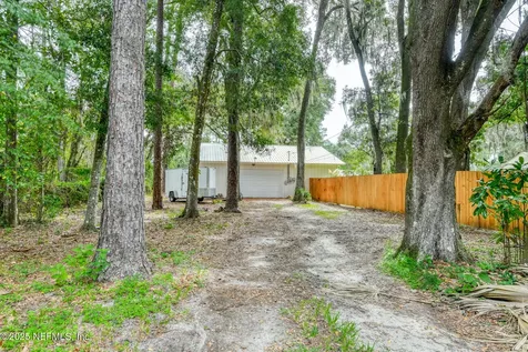 308 Silver Lake Road Palatka FL 32177