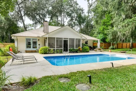 308 Silver Lake Road Palatka FL 32177