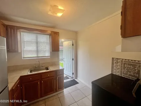 3340 Sunnybrook Avenue N Jacksonville FL 32254