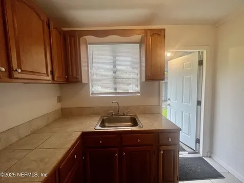 3340 Sunnybrook Avenue N Jacksonville FL 32254