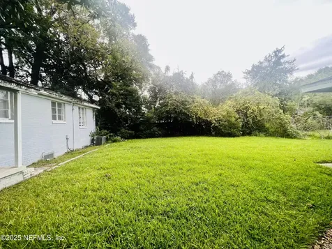 3340 Sunnybrook Avenue N Jacksonville FL 32254