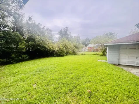 3340 Sunnybrook Avenue N Jacksonville FL 32254