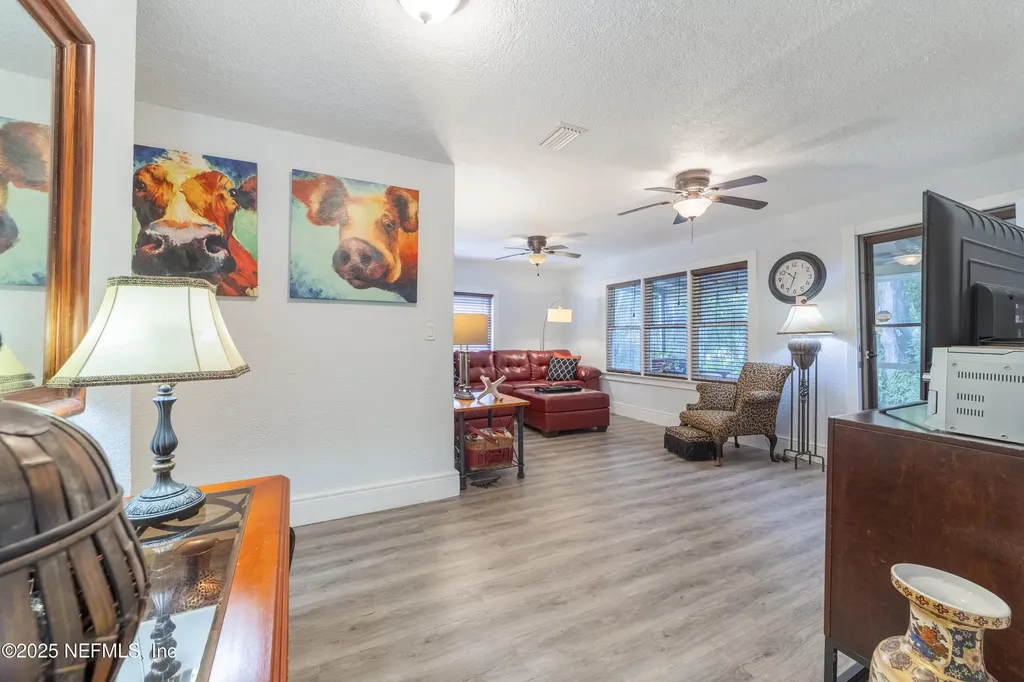 942 State Road 20 Interlachen FL 32148