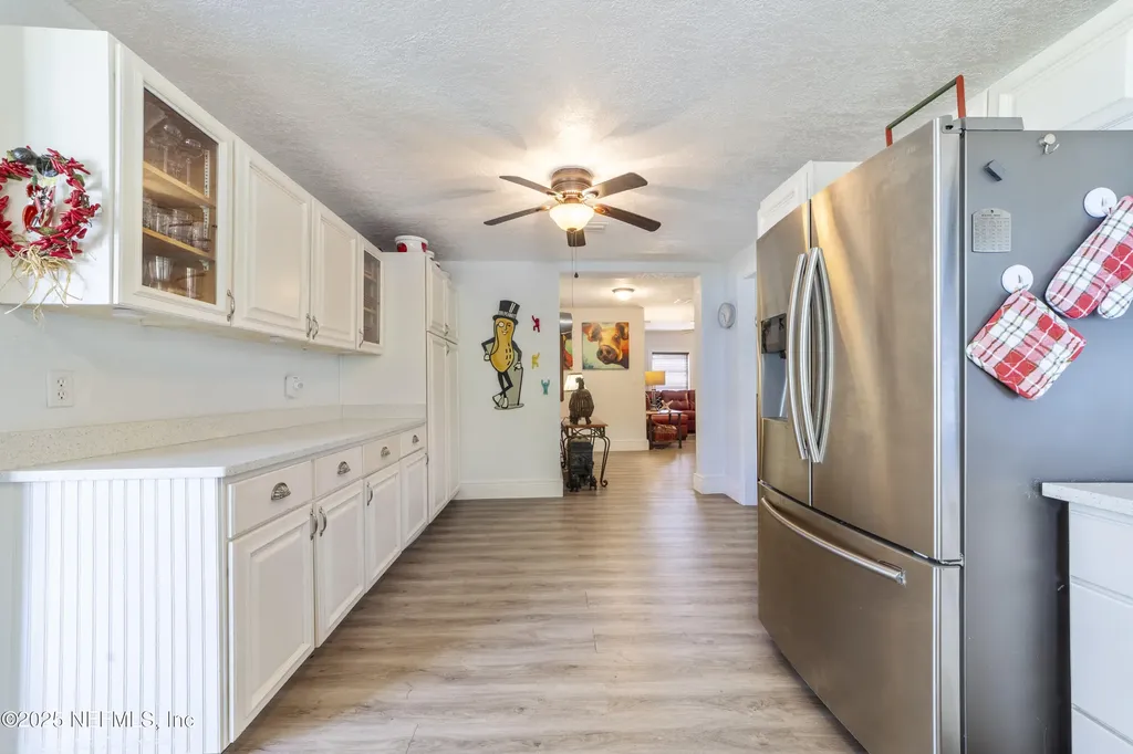 942 State Road 20 Interlachen FL 32148