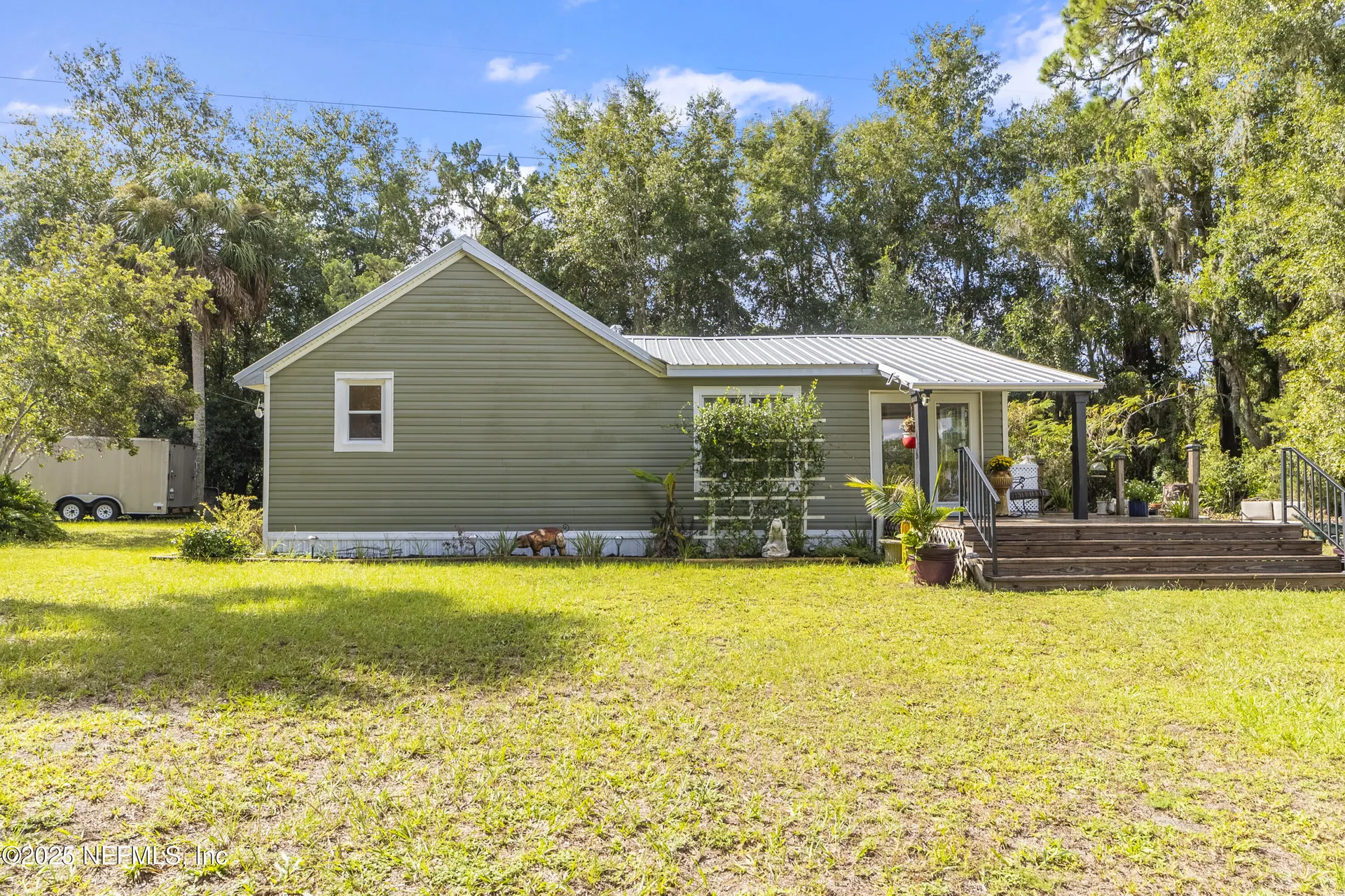 942 State Road 20 Interlachen FL 32148