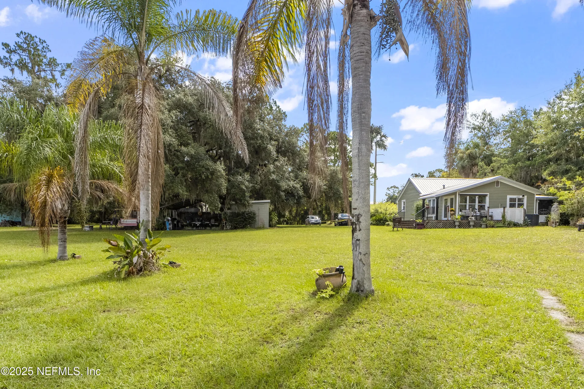942 State Road 20 Interlachen FL 32148