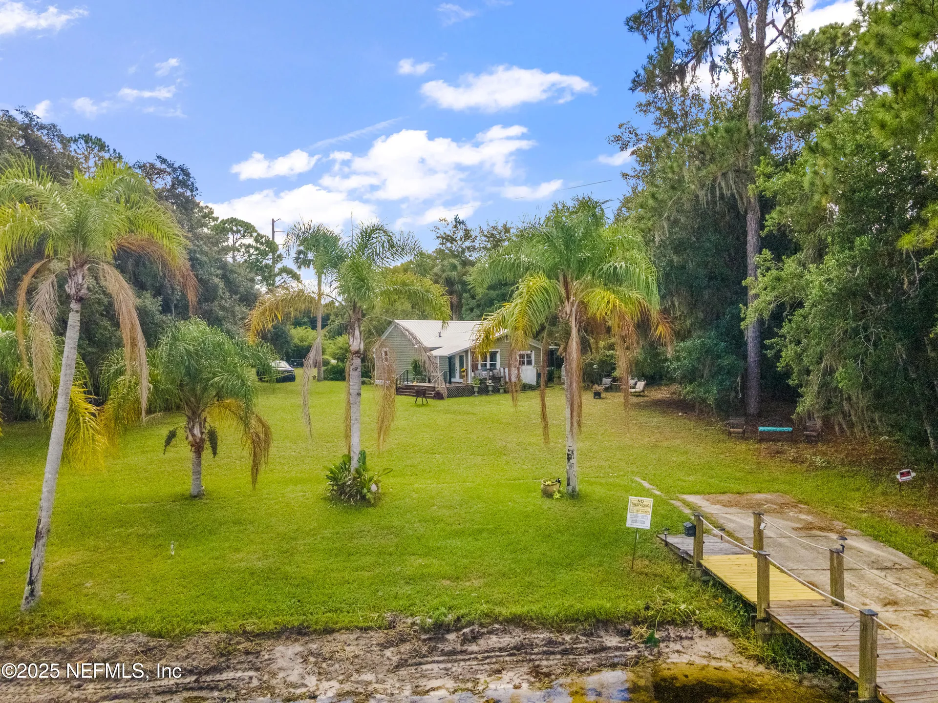 942 State Road 20 Interlachen FL 32148