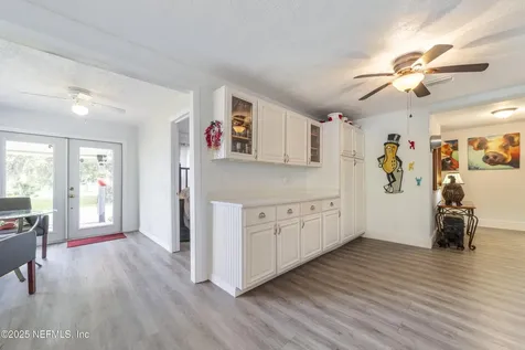 942 State Road 20 Interlachen FL 32148