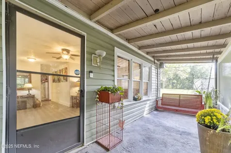 942 State Road 20 Interlachen FL 32148