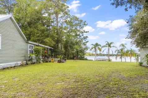 942 State Road 20 Interlachen FL 32148