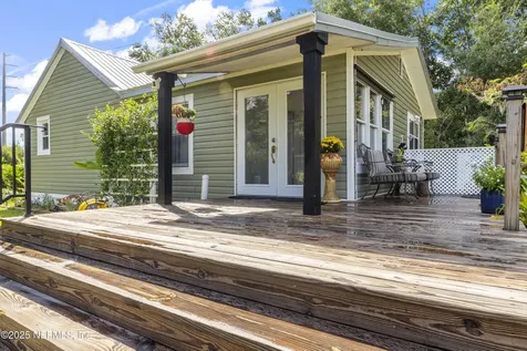 942 State Road 20 Interlachen FL 32148