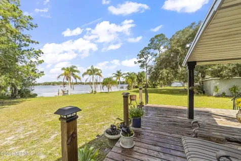 942 State Road 20 Interlachen FL 32148