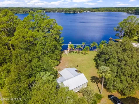 942 State Road 20 Interlachen FL 32148