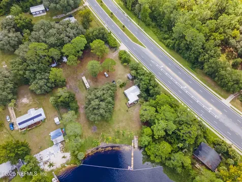 942 State Road 20 Interlachen FL 32148
