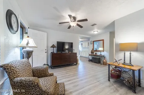 942 State Road 20 Interlachen FL 32148