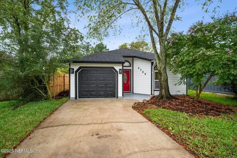 6720 Long Meadow Circle S Jacksonville FL 32244